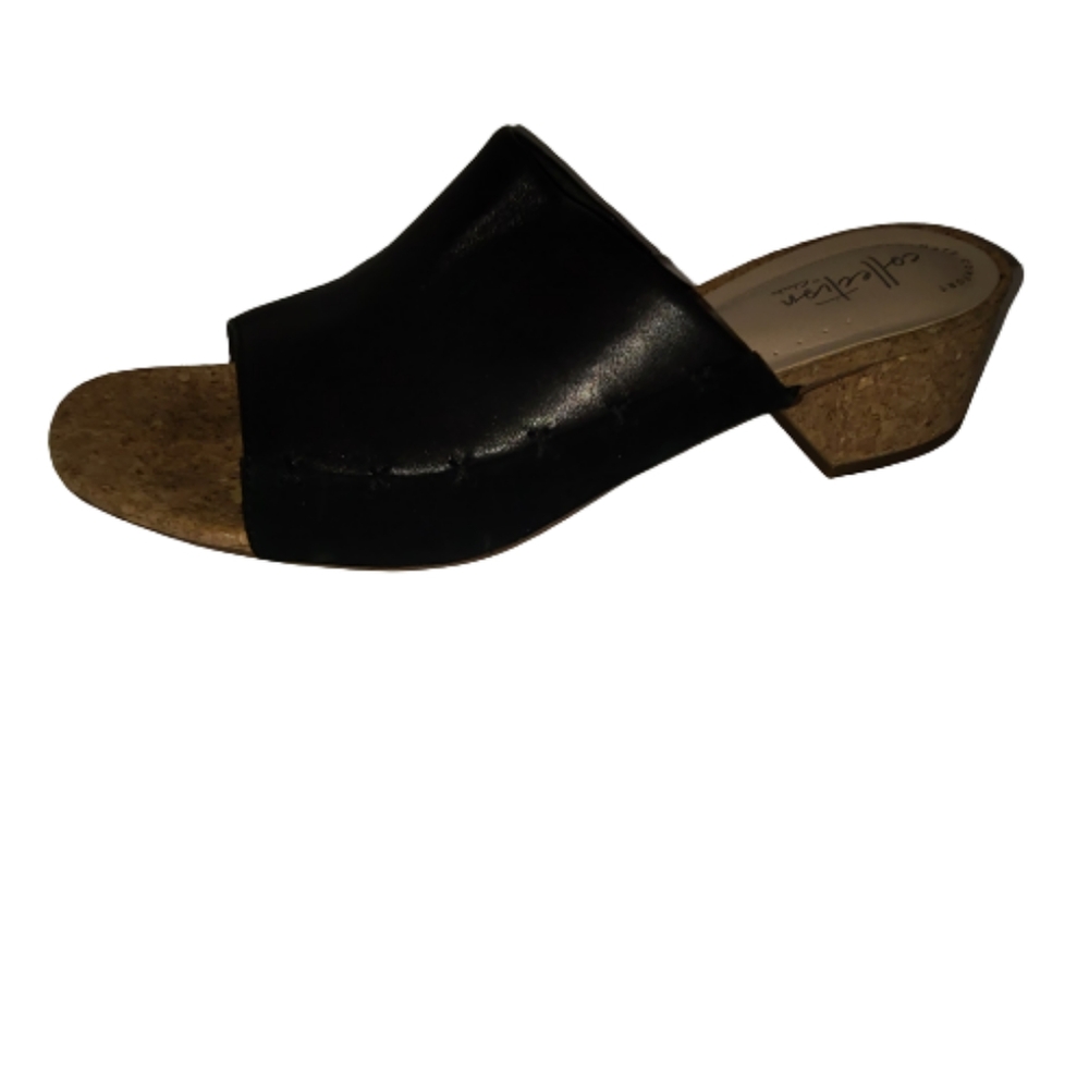 Clarks Collections sandals size 9 1/2
